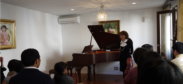 東京の音楽教室「リオン音楽学院」発表会 2013年