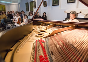 東京の音楽教室「リオン音楽学院」過去の発表会の様子：ヴァイオリン